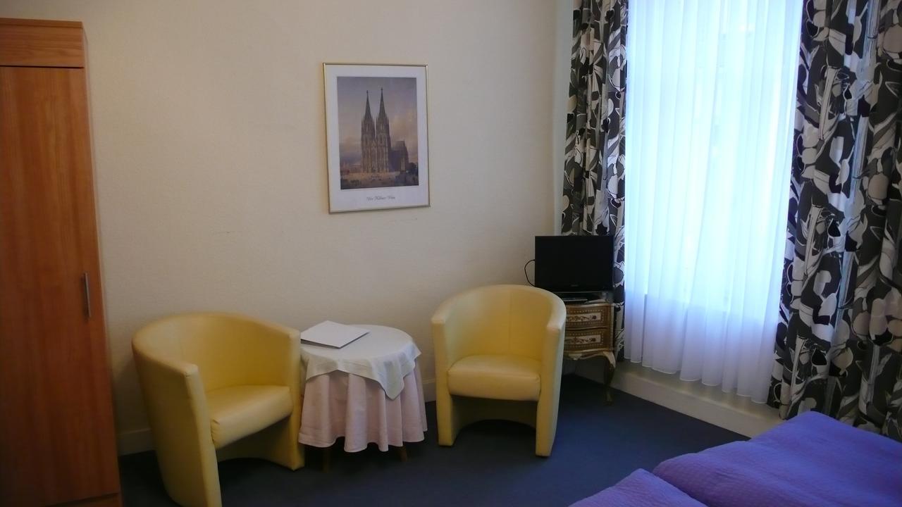 Storyhotel Bergischer Hof Konigswinter Room photo