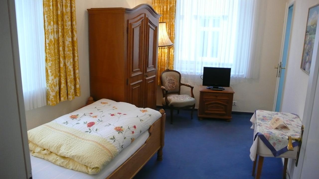 Storyhotel Bergischer Hof Konigswinter Room photo